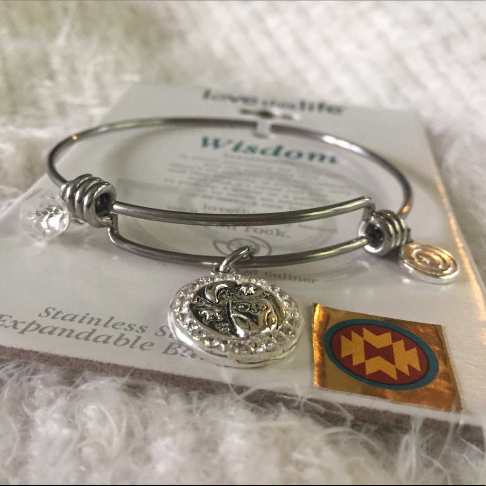 Beautiful Fine Silver Plated "Wisdom" Bracelet